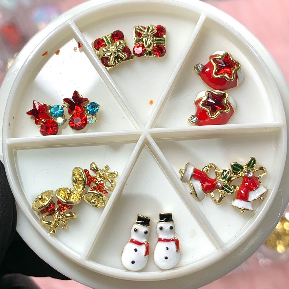 Christmas Nail Charm Set — 12 Festive 3D Charms